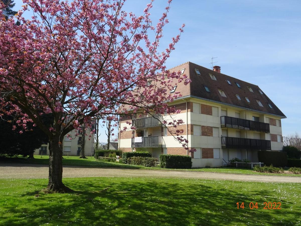 Studio Climatise A 10 Min De La Plage Apartment Villers-sur-Mer Bagian luar foto